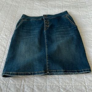 Prana. Size 10. Denim knee length skirt